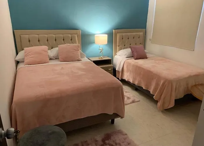 Apartamento Exclusivo Piscina, Jaccuzi, Centrico.